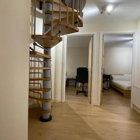 4- Bedroom , 1 Living Room Flat Near Emirates Stadium London Exterior foto
