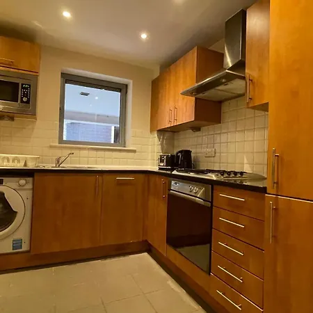 4- Bedroom , 1 Living Room Flat Near Emirates Stadium London Exterior foto