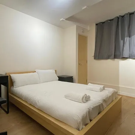 4- Bedroom , 1 Living Room Flat Near Emirates Stadium London Exterior foto